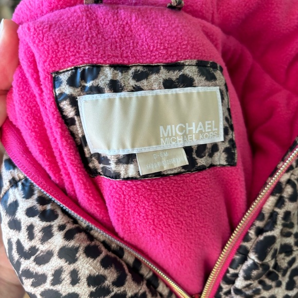 MICHAEL KORS BABY LEOPARD PRINT ZIP UP SNOWSUIT OUTFIT SIZE 0/6 MONTHS - Picture 6 of 6